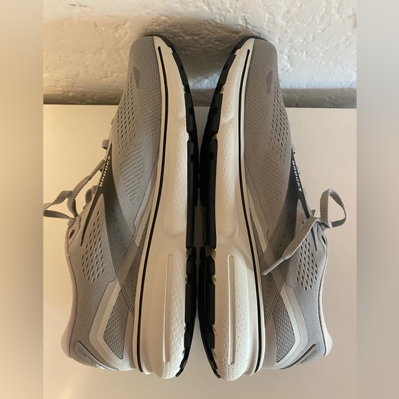 Brooks Ghost 15 Alloy/Oyster/Black Running Sneaker - Picture 5 of 7